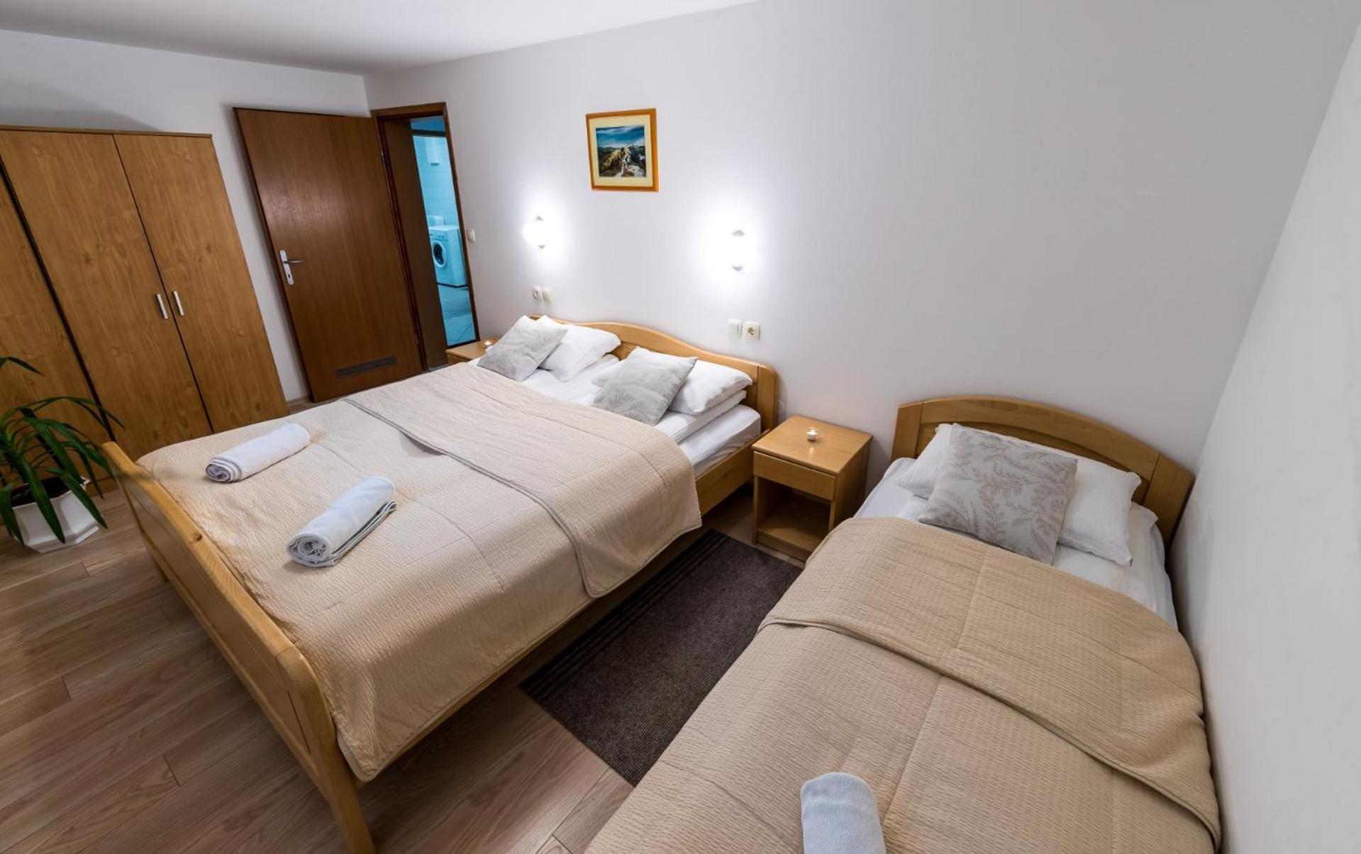 Zimzeleni Apartments 즈코르녜즈레쎄 외부 사진