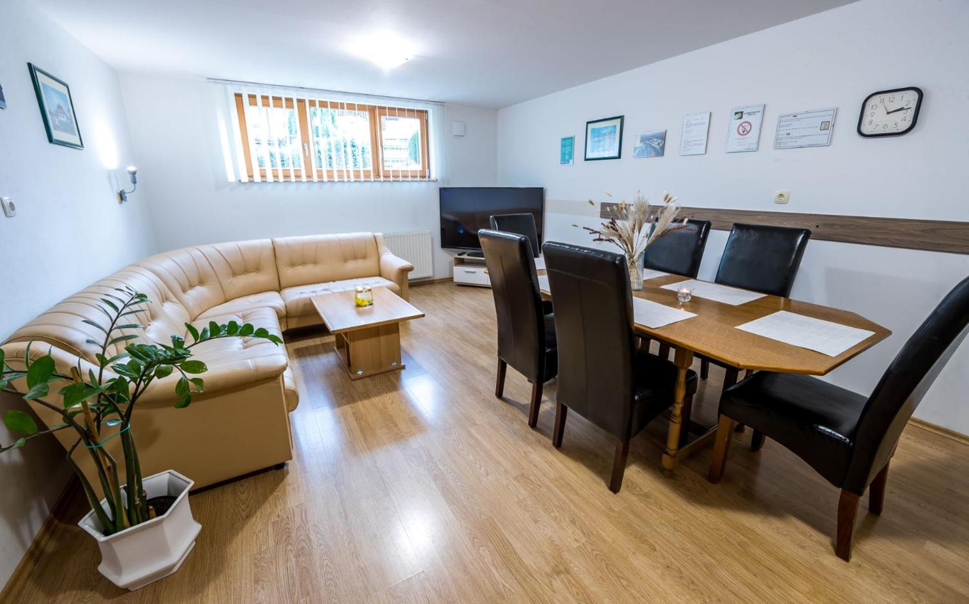 Zimzeleni Apartments 즈코르녜즈레쎄 외부 사진