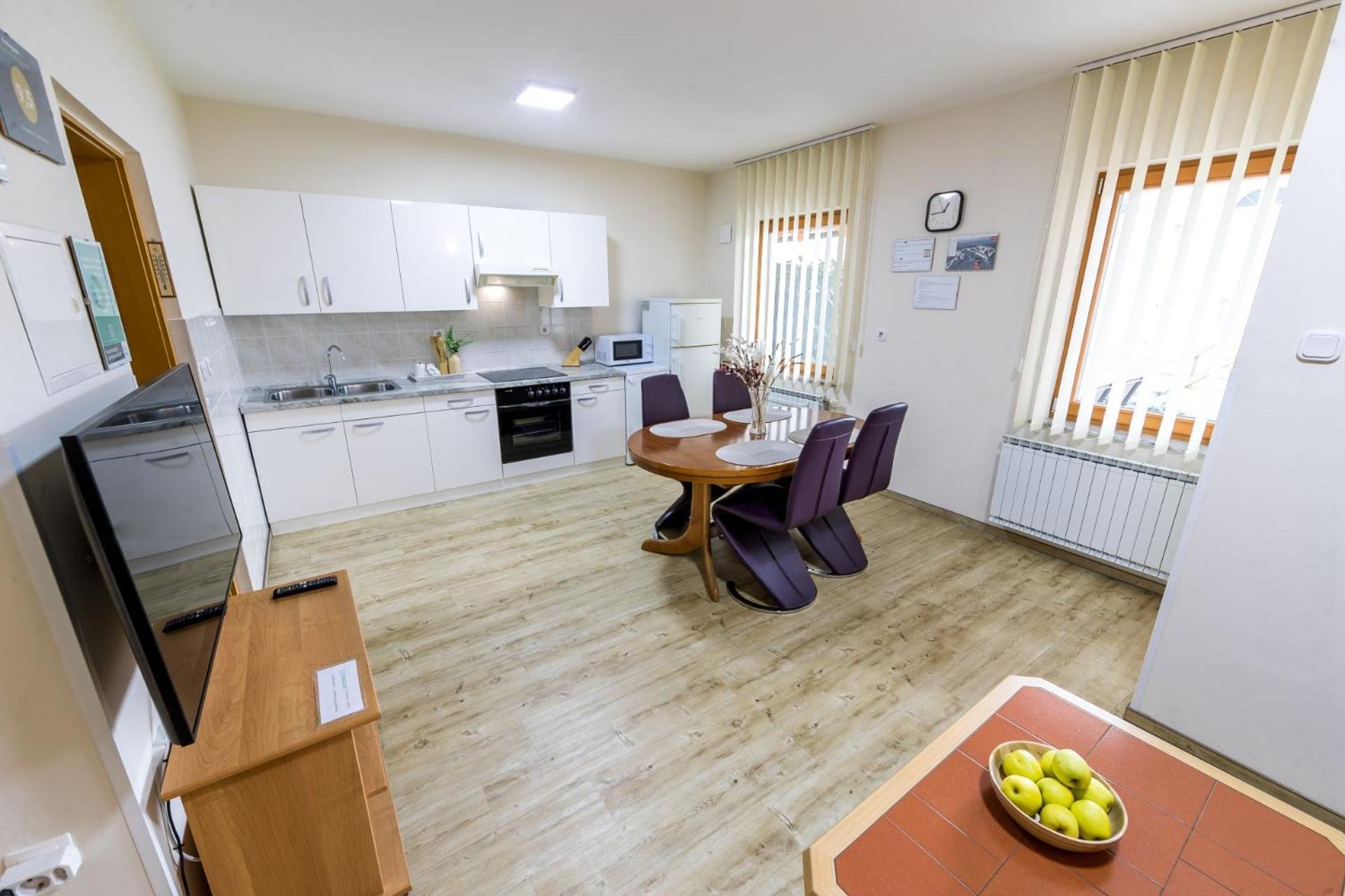 Zimzeleni Apartments 즈코르녜즈레쎄 외부 사진